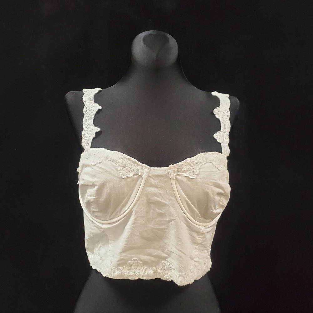 Le Lis Womens Coquette Cropped Applique Trim Milkmaid Top Size S White Ruffle
